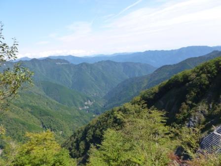 View of Naka-kawane mountains